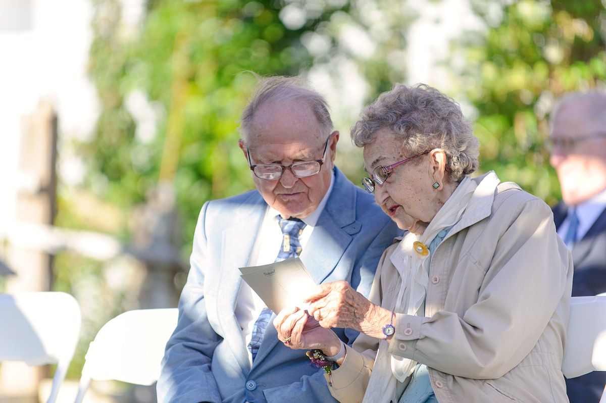 Sutliff-Cider-Wedding-Dani-Matt-37